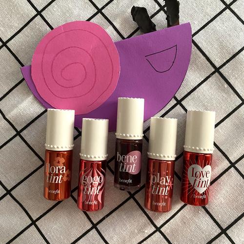 贝玲妃玫瑰唇膏最新底部