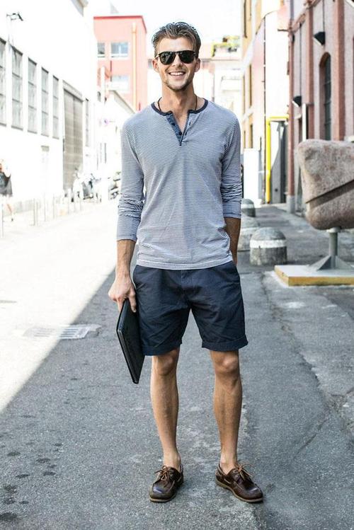 冬天男生短裤怎么搭配