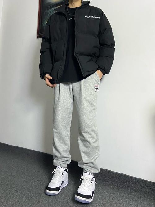 冬天男生短裤怎么搭配