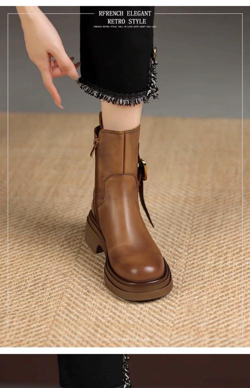 卡其色短靴怎么搭配图片