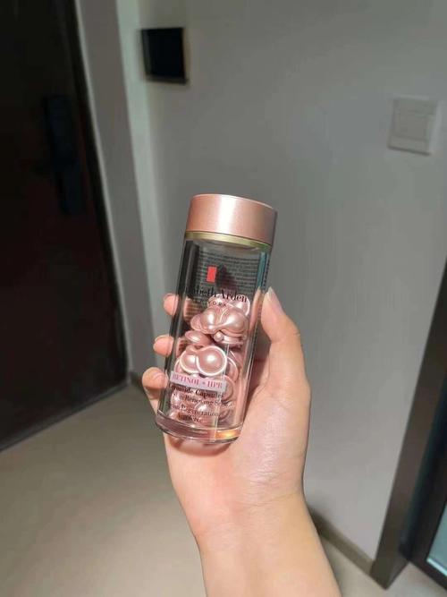 伊丽莎白雅顿最新粉底液