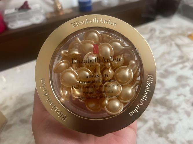 伊丽莎白雅顿最新粉底液