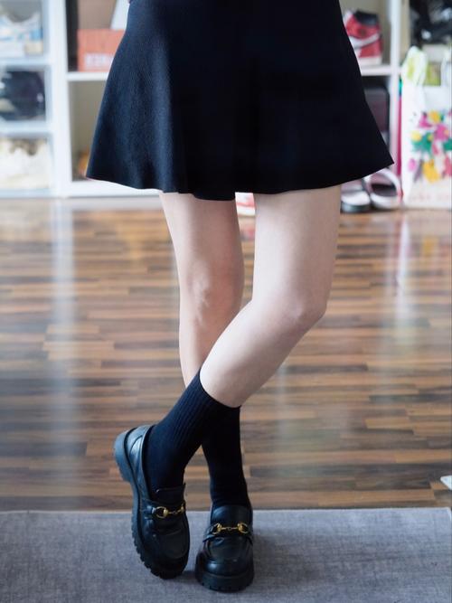 女生穿皮鞋穿什么袜子