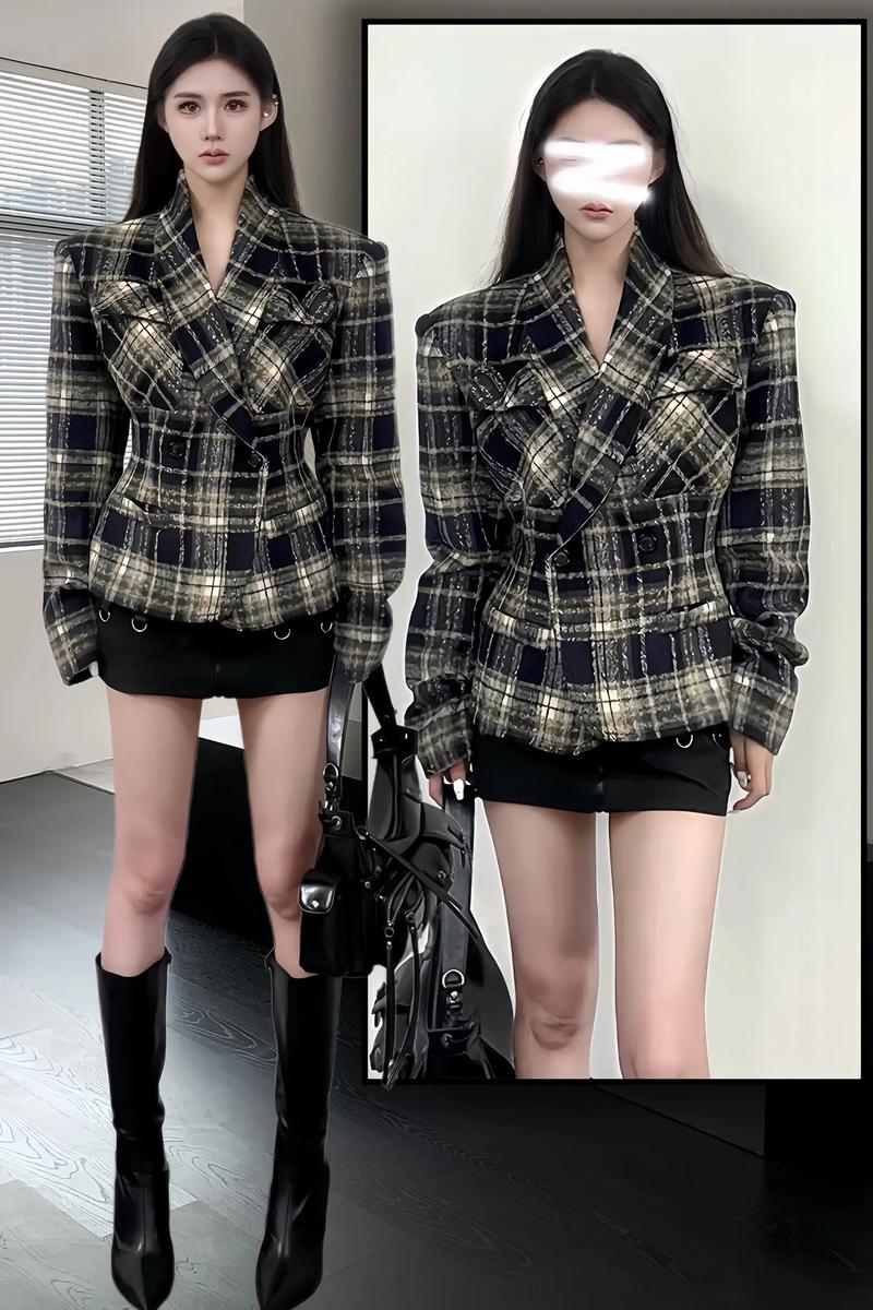 格纹西服怎么搭配大衣