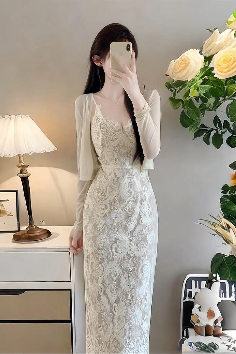 蕾丝裙配什么外套