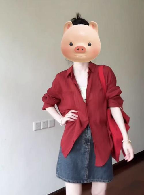 浅红色衬衣怎么搭配图片