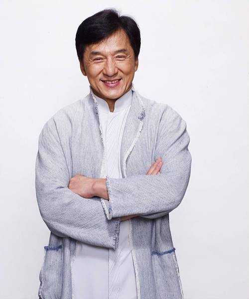 成龙真名叫什么