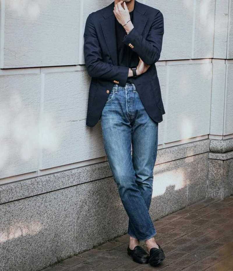 西装牛仔裤配什么鞋