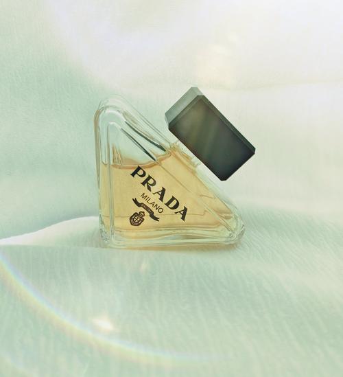 普拉达香水最新款