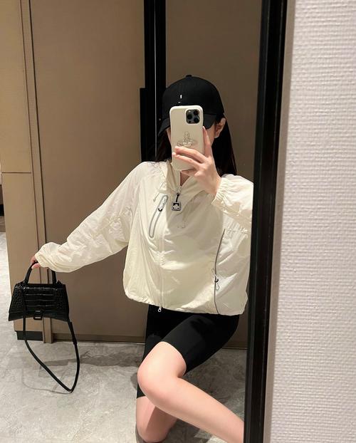 防晒衣怎么搭配漂亮