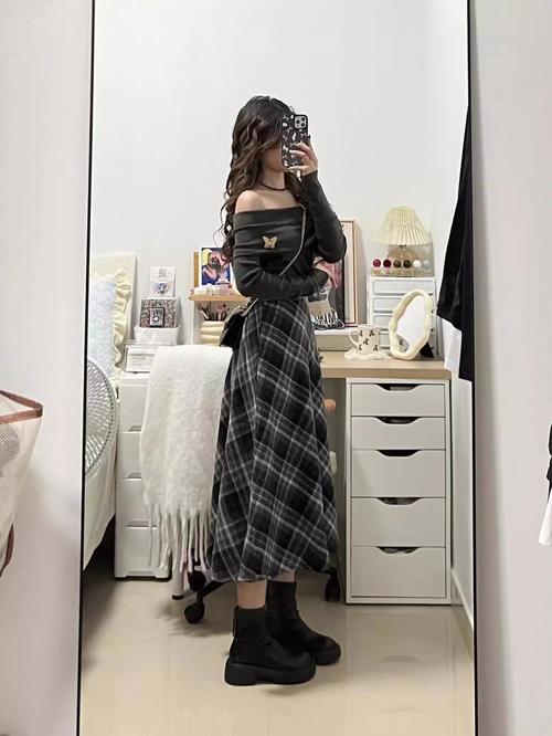 大格子裙怎么搭配什么外套