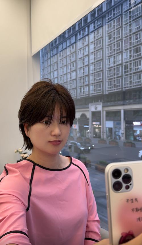 方块脸适合什么发型