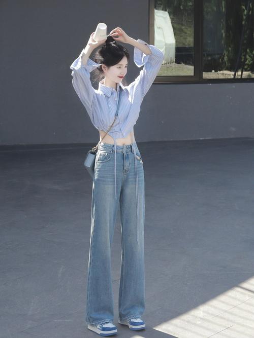 韩版短衬衣怎么搭配裤子好看图片大全