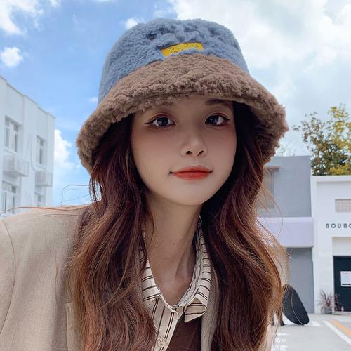 脸圆戴什么帽子好看