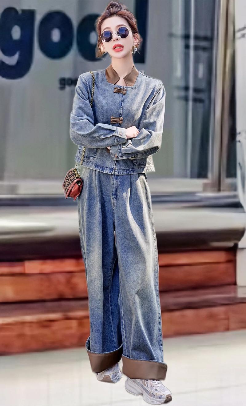 牛仔衣配什么包