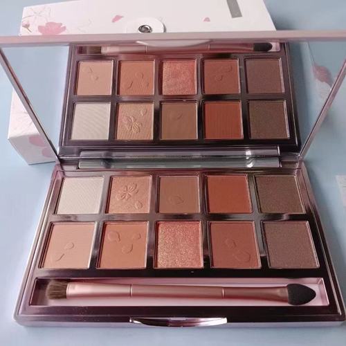 卡姿兰眼影最新款