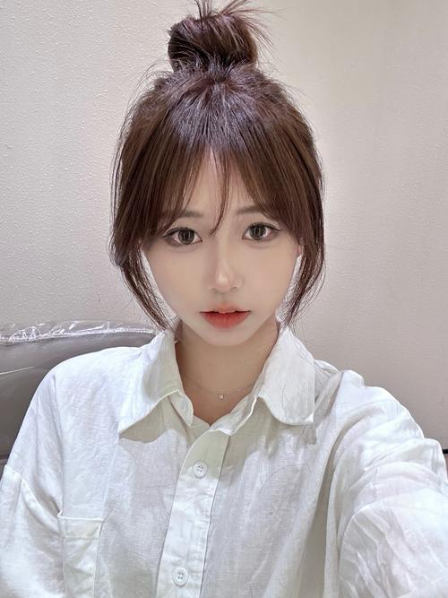 娃娃脸适合什么刘海