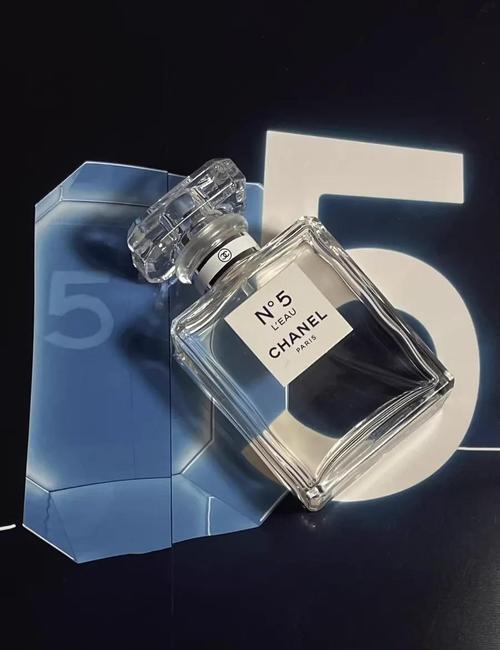 最新香奈儿五号香水