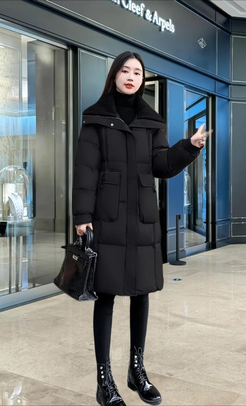 中长修身棉衣怎么搭配裤子好看