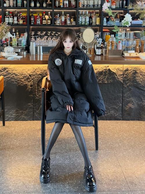 长款棉衣女怎么搭配鞋子好看吗