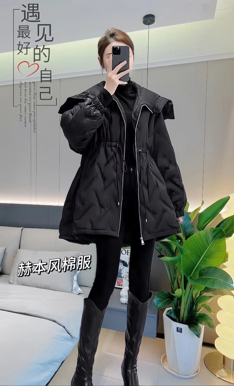 黑色中长款棉袄怎么搭配什么裤子好看图片