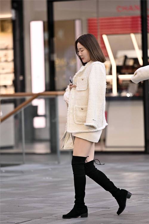 冬天的高靴子怎么搭配衣服好看吗