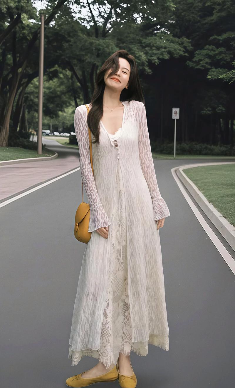 超长款蕾丝连衣裙怎么搭配外套