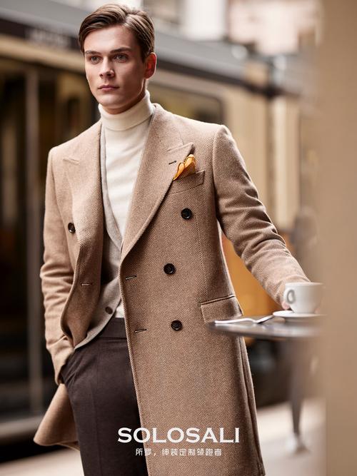 男冬季风衣怎么搭配