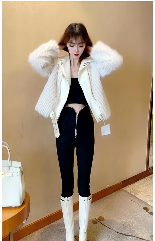 皮草掉毛怎么搭配衣服