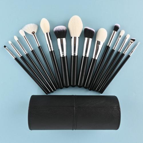 最新化妆品工具