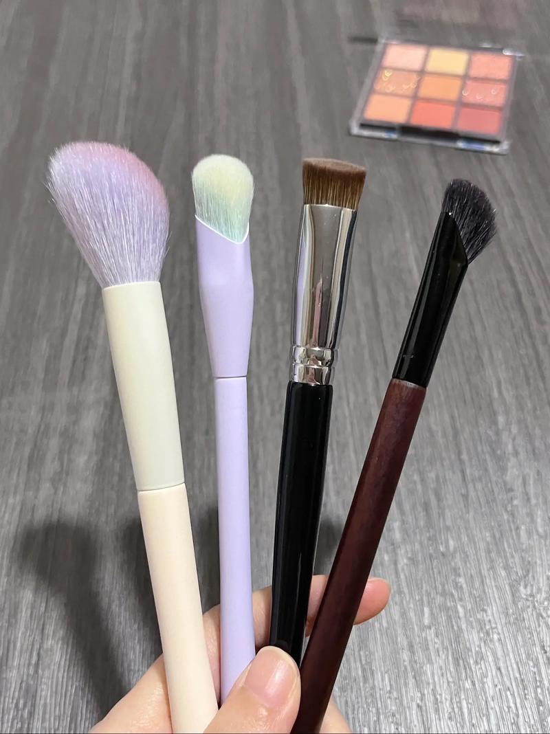 最新化妆品工具