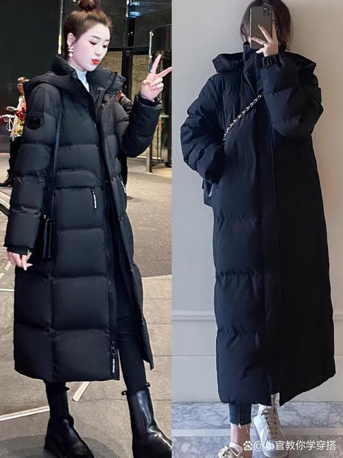中长黑羽绒服里面怎么搭配衣服好看