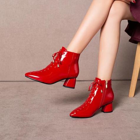 冬天红鞋子怎么搭配图