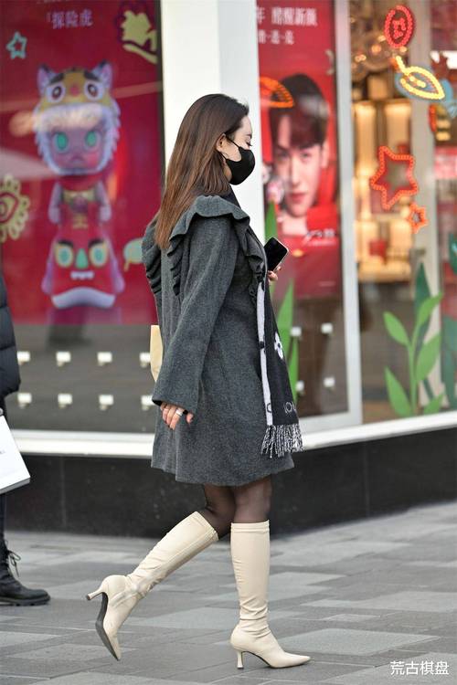 细跟长靴怎么搭配衣服