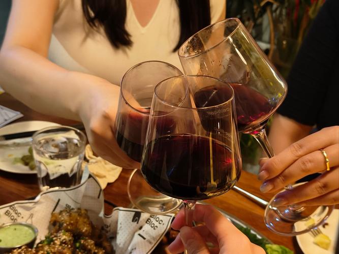 晚餐吃什么和红酒减肥