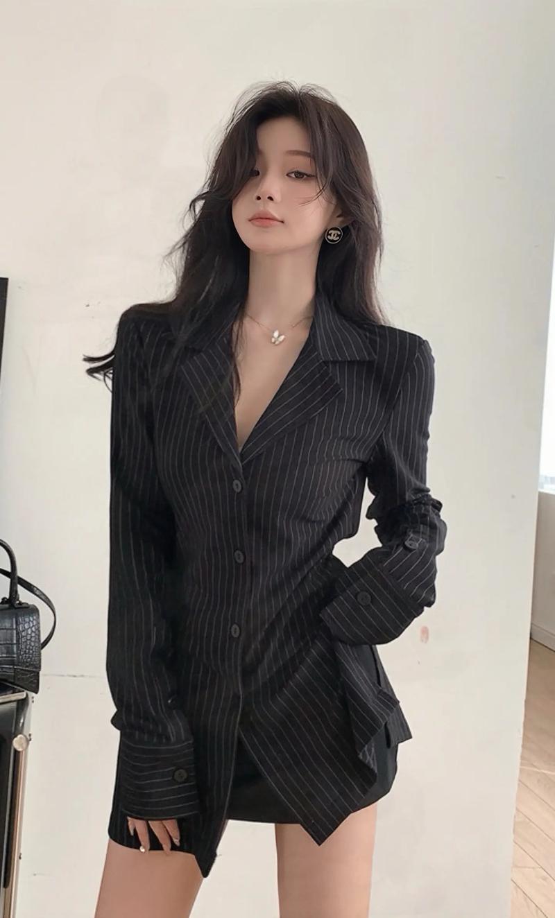 女性衬衣怎么搭配