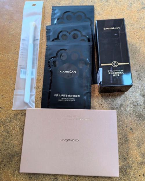 卡姿兰最新DIY眼影