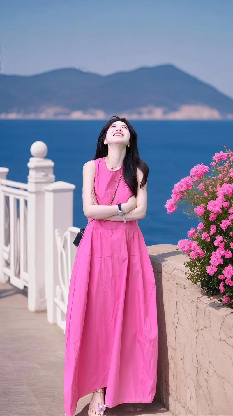 无袖粉色连衣裙怎么搭配外套