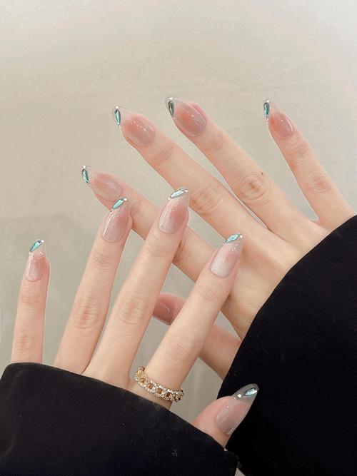 猫眼美甲是什么意思