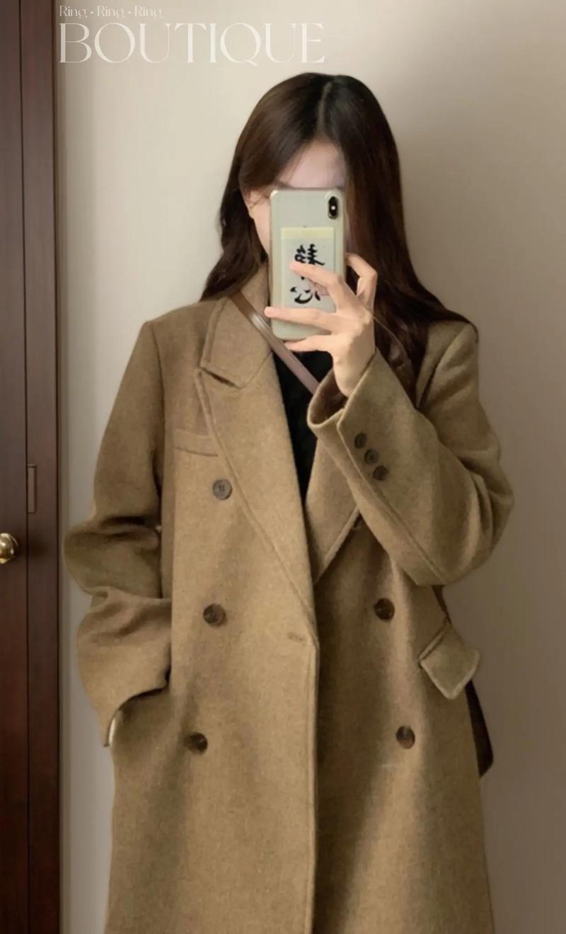 薄款呢子风衣怎么搭配