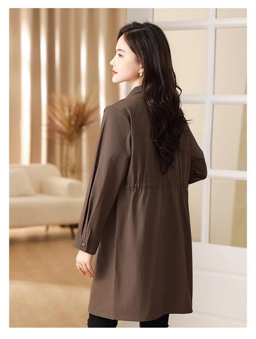 薄款呢子风衣怎么搭配