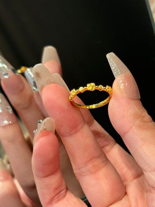 戒指跟手表怎么搭配好