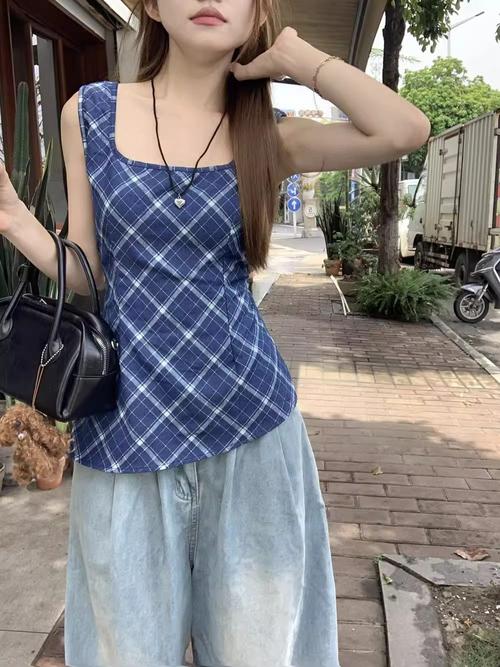 复古蓝色怎么搭配