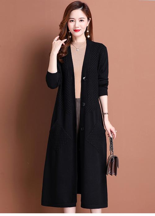 羊绒开衫里面怎么搭配图片