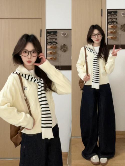 冬款披肩怎么搭配衣服