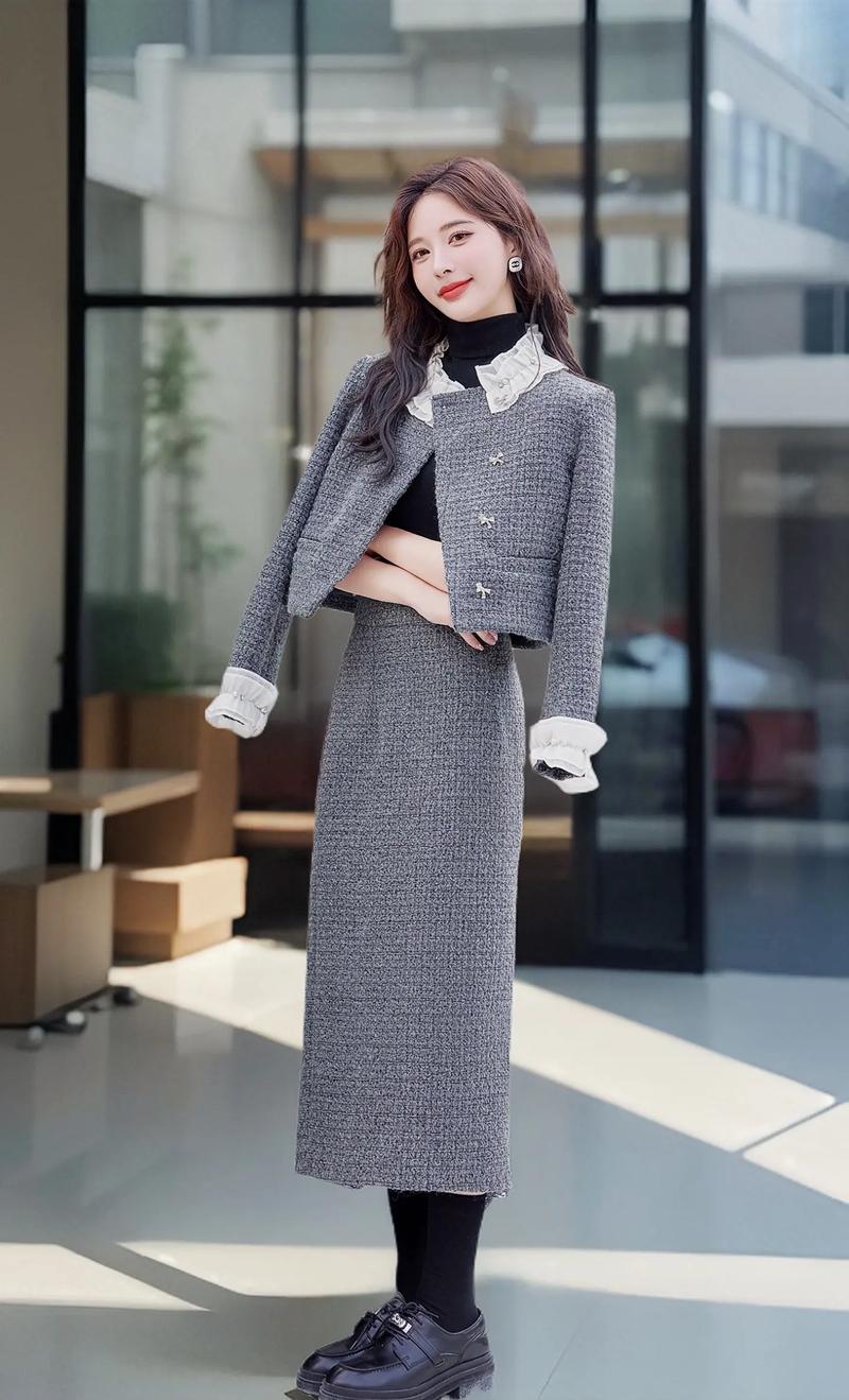 毛线套裙怎么搭配鞋子