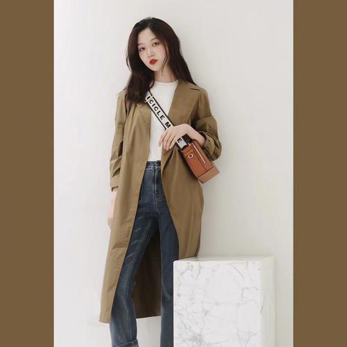 褐色衣服怎么搭配