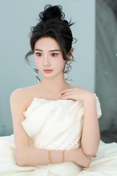 最新款新娘发型颜色