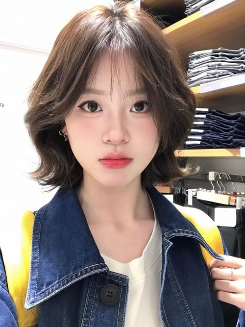 短发适合做什么发型