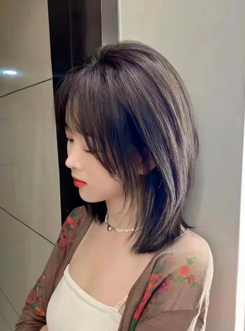 长脸剪什么头发好看